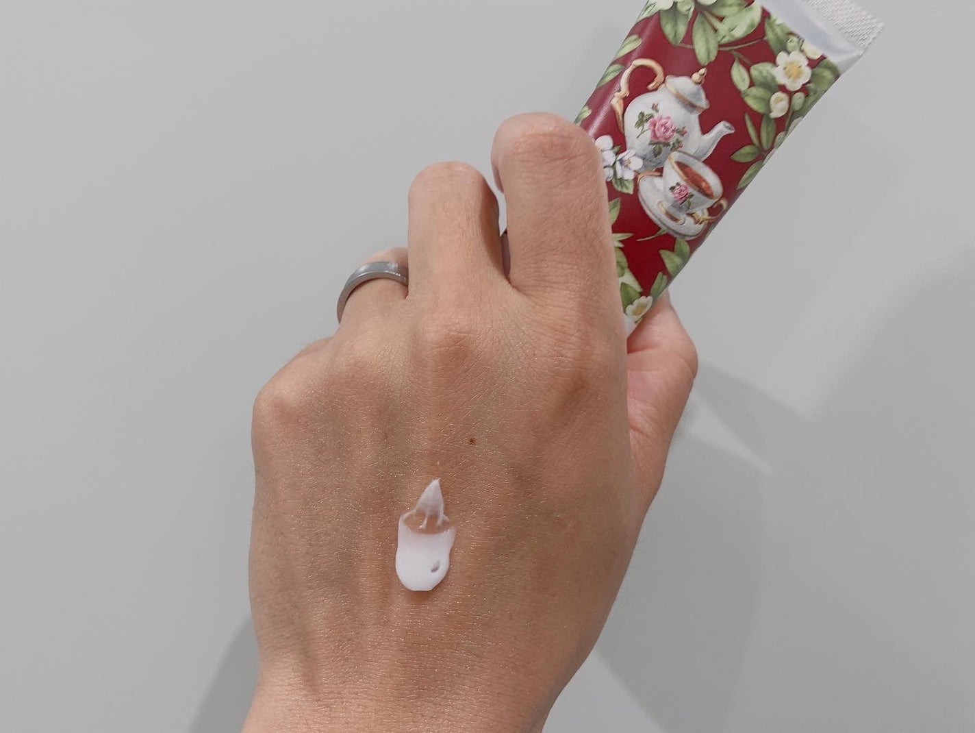 ハンドクリーム/3ウェイ/ハンドクリームを使ったクチコミ(2枚目)