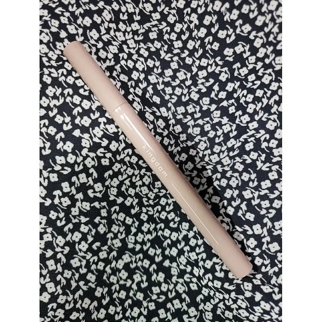 キングダム リキッドアイライナーR1/キングダム/リキッドアイライナーを使ったクチコミ（1枚目）