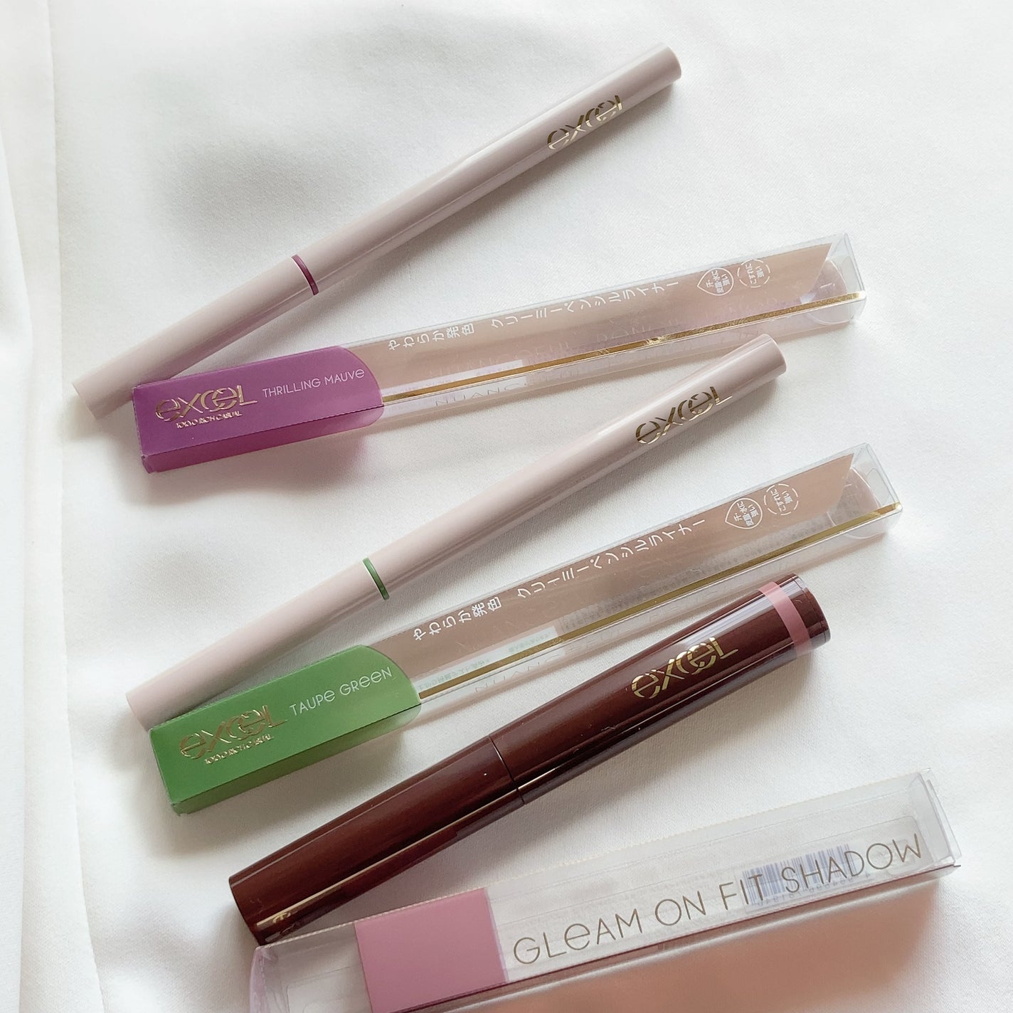 グリームオンフィットシャドウ/excel/スティックアイシャドウを使ったクチコミ(3枚目)