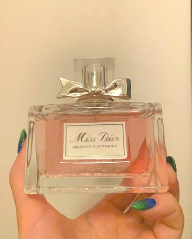 “Dior (ディオール) 【MissDior (ミスディオール) Absolutely Blooming (アブソリュートリー ブルーミング) 100ml 】Eau De Parfum 

初ディオー