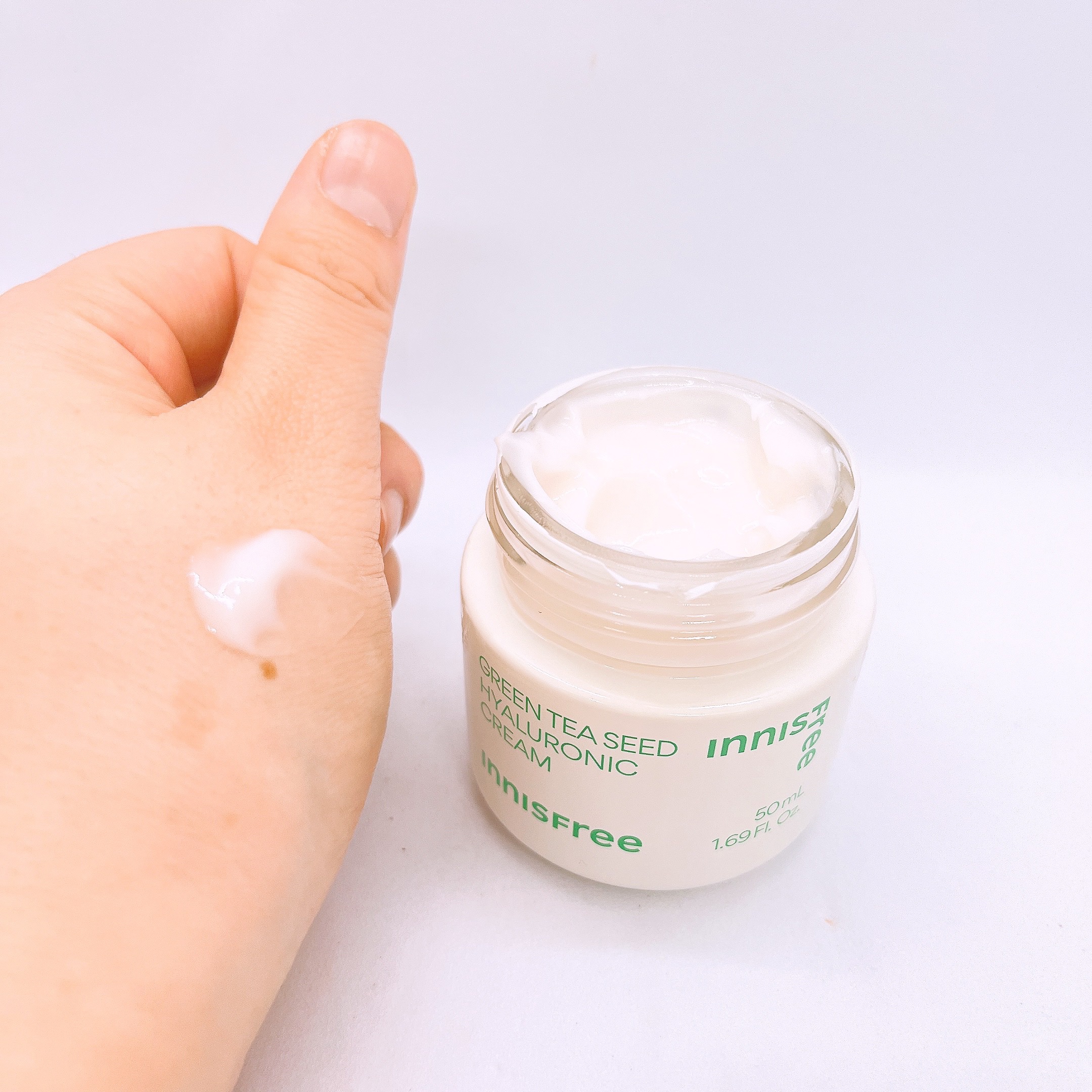 グリーンティーシード　ヒアルロン　クリーム/innisfree/フェイスクリームを使ったクチコミ（3枚目）