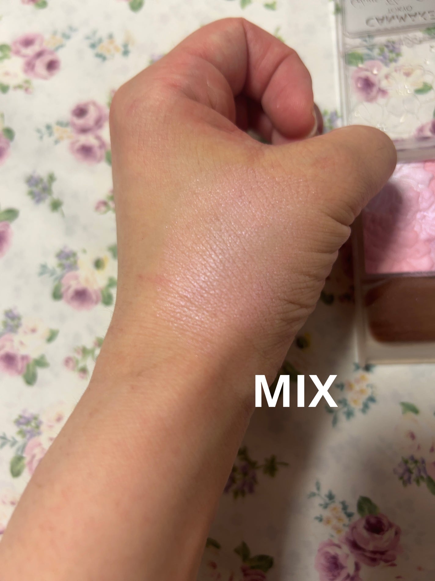 グロウフルールチークス(ブレンドタイプ)/キャンメイク/パウダーチークを使ったクチコミ(3枚目)