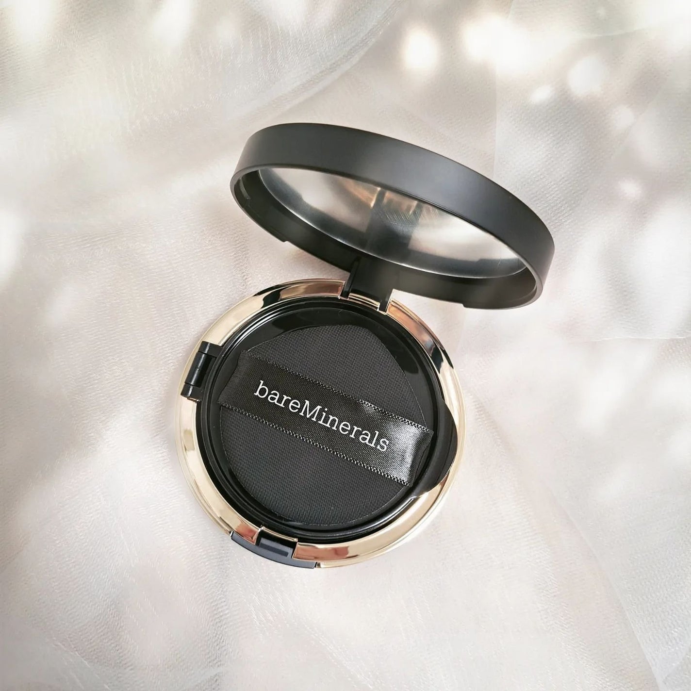 オリジナル ピュア セラム カバーアップ クッション/bareMinerals/クッションファンデーションを使ったクチコミ(4枚目)