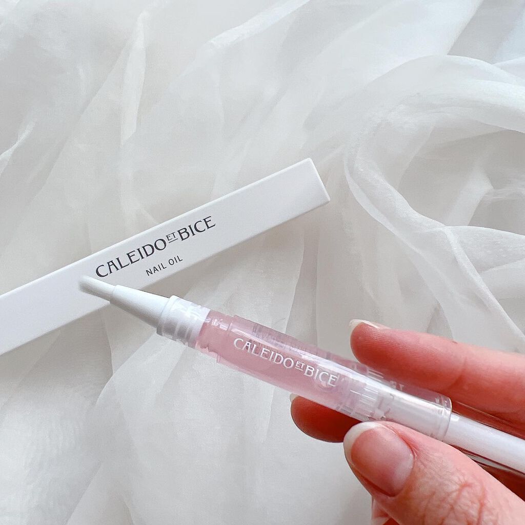 アテンゾ パルファム ネイルオイル(ミュゲ) /CALEIDO ET BICE/ネイルオイル・トリートメントを使ったクチコミ（2枚目）
