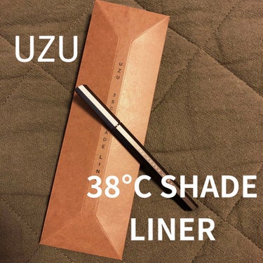 UZUの38°C SHADE LINERをレビューしていきます🤍

価格:1650円
発売:2021.11.11

「皮膚表面の水分量やpHに応じて、ほのかに赤みが深まり、ラインの下に透ける肌色と相まっ