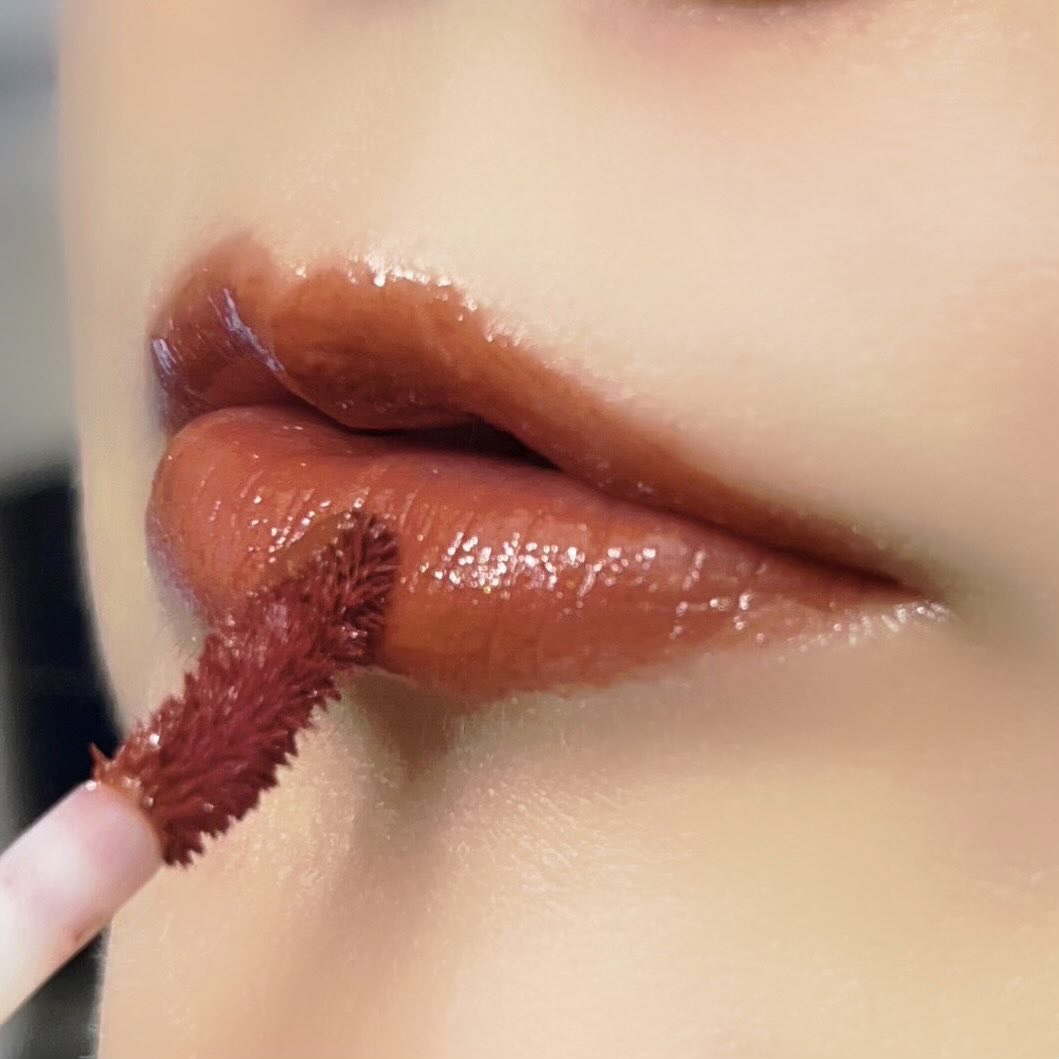 センシュアルフィックスティント 04 シナモンナッツ/Ririmew/リップティントを使ったクチコミ（2枚目）