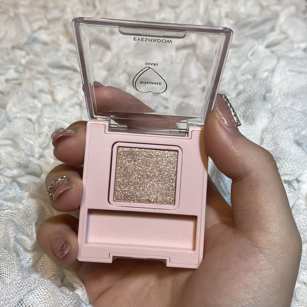 フーミー シングルラメシャドウ/WHOMEE/単色アイシャドウを使ったクチコミ（2枚目）