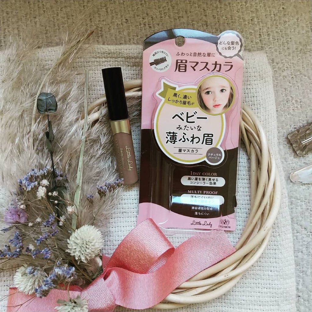 リトルレディ ベビーニュアンス アイブロウマスカラNのクチコミ「見た目は明るすぎるかなと思いましたが
つけると発色良くなじんで一気にあか抜け眉に
なれて満足し.....」（1枚目）