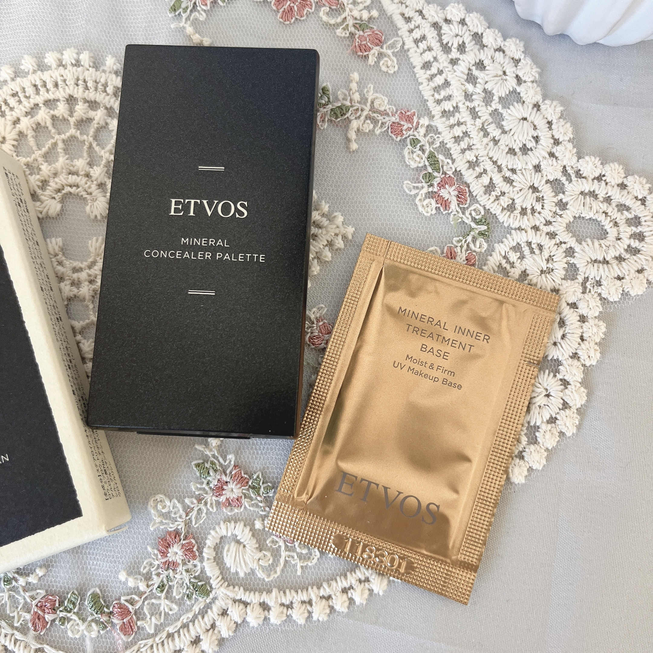 ミネラルコンシーラーパレット  ピンクベージュ/エトヴォス/パレットコンシーラーを使ったクチコミ（2枚目）