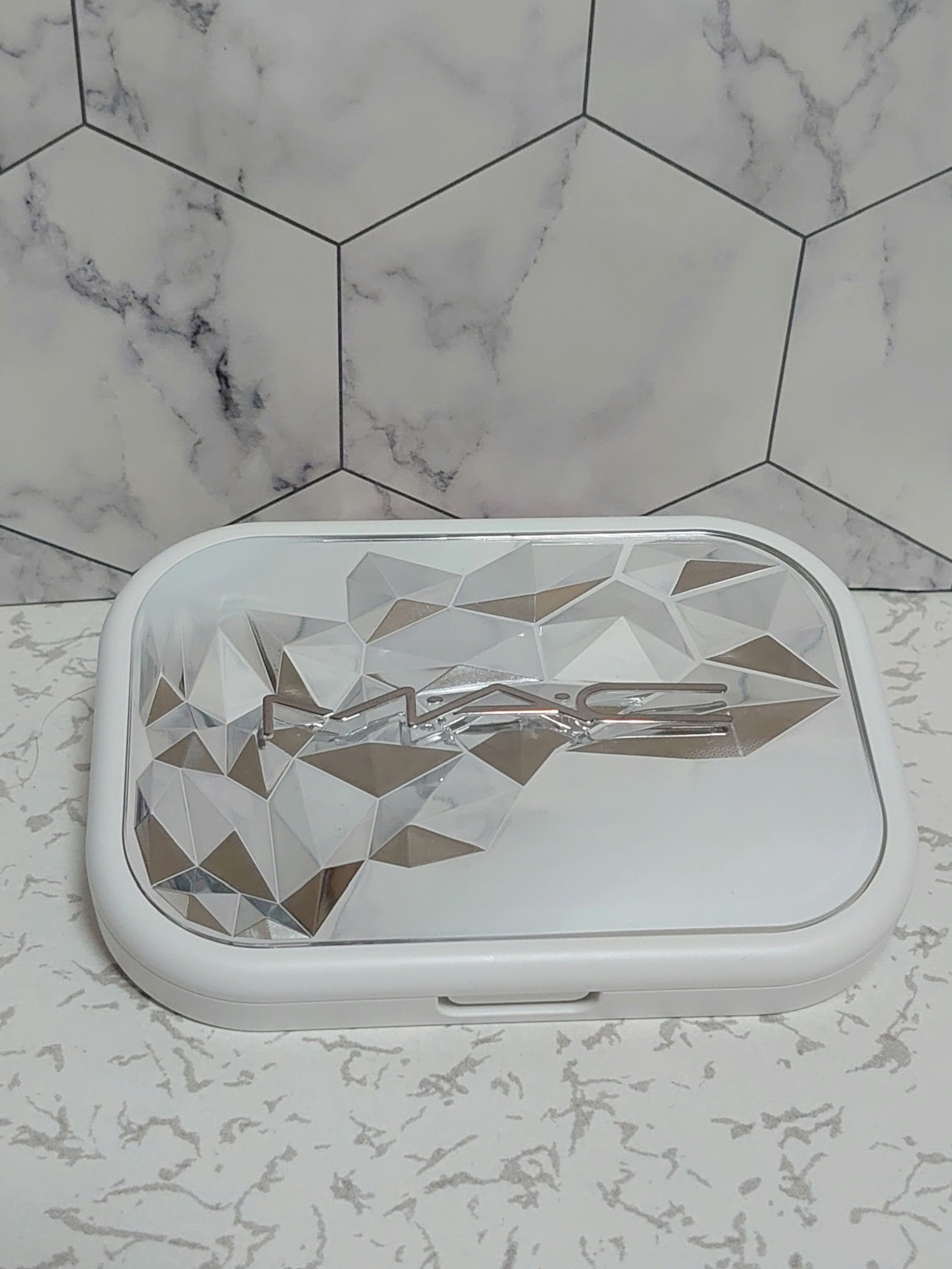 スコール ゴールズ アイシャドウ パレット × 6 スパークル ストーム/M・A・C/アイシャドウパレットを使ったクチコミ（2枚目）