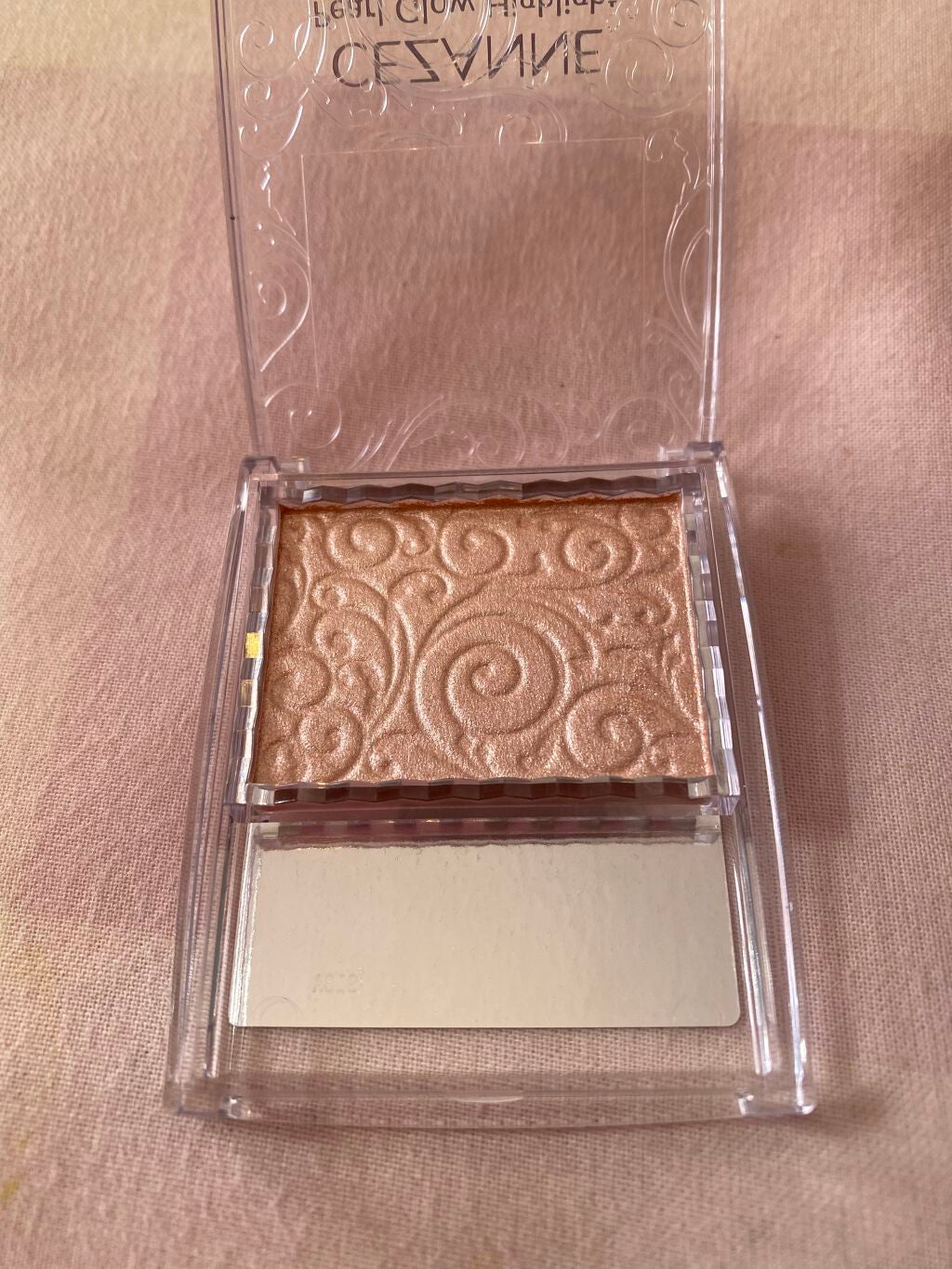 パールグロウハイライト/CEZANNE/パウダーハイライトを使ったクチコミ(4枚目)