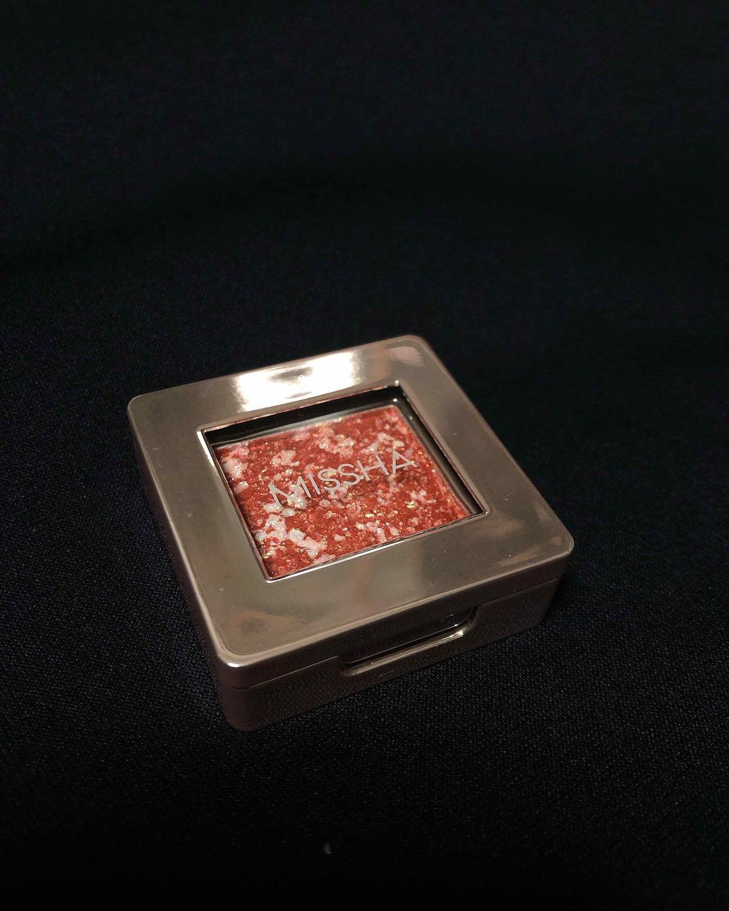 グリッタープリズム シャドウ/MISSHA/グリッターを使ったクチコミ(1枚目)