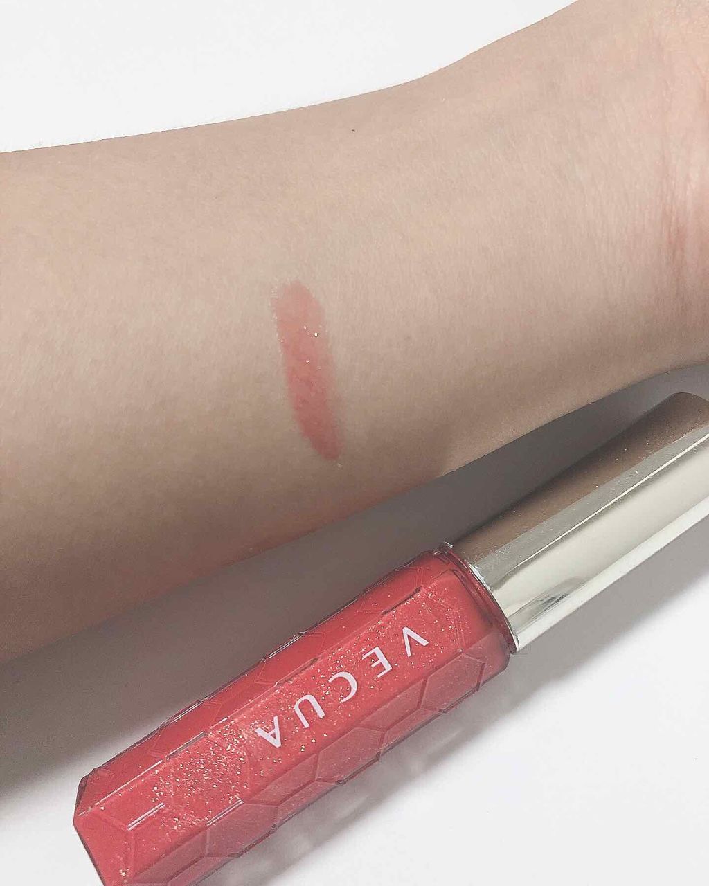 ハニーラスター r/ROAlív/リップグロスを使ったクチコミ(2枚目)