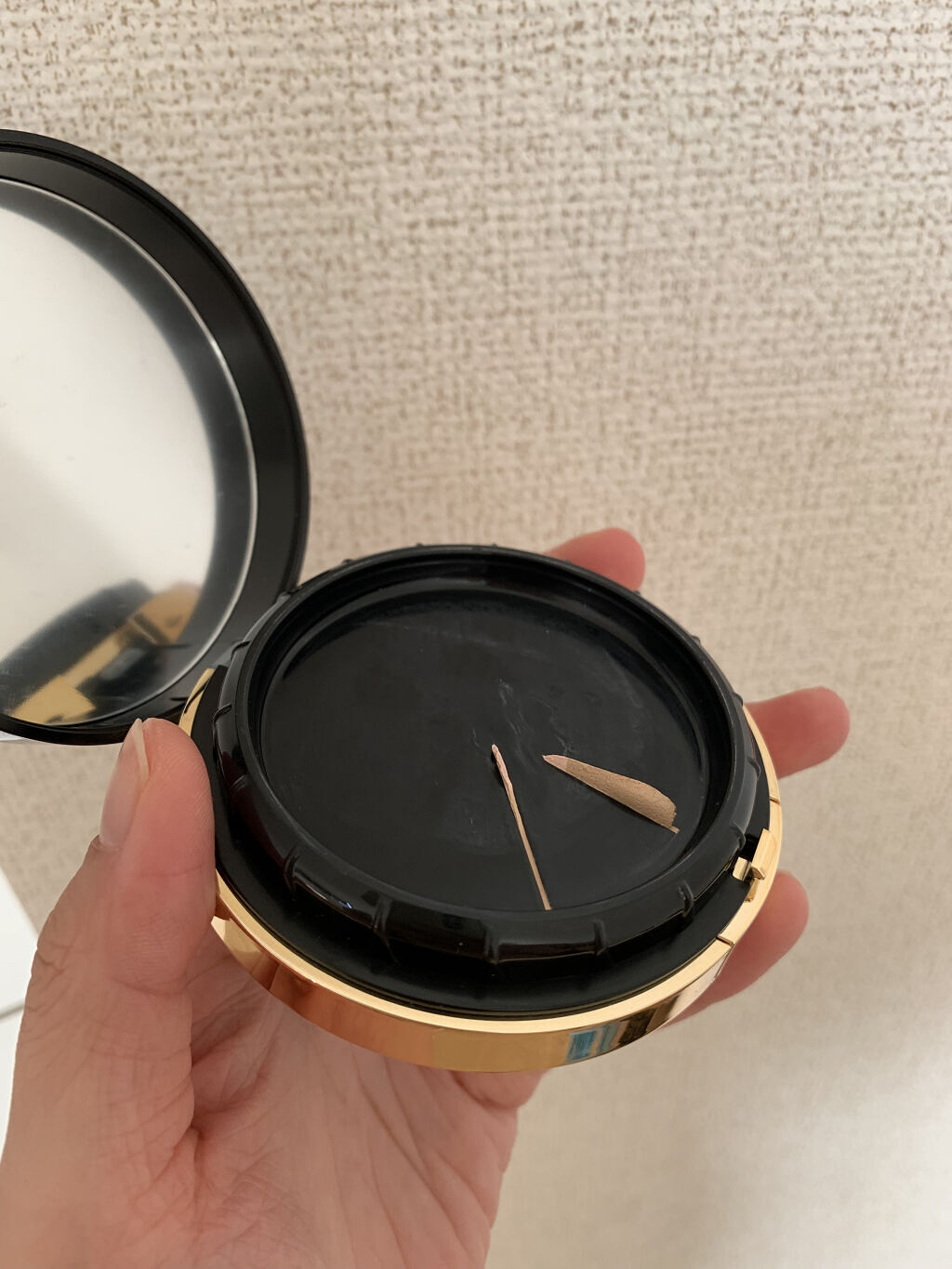 スキンフィットグラインディングセラムカバーパクト/ダルバ/その他ファンデーションを使ったクチコミ（2枚目）