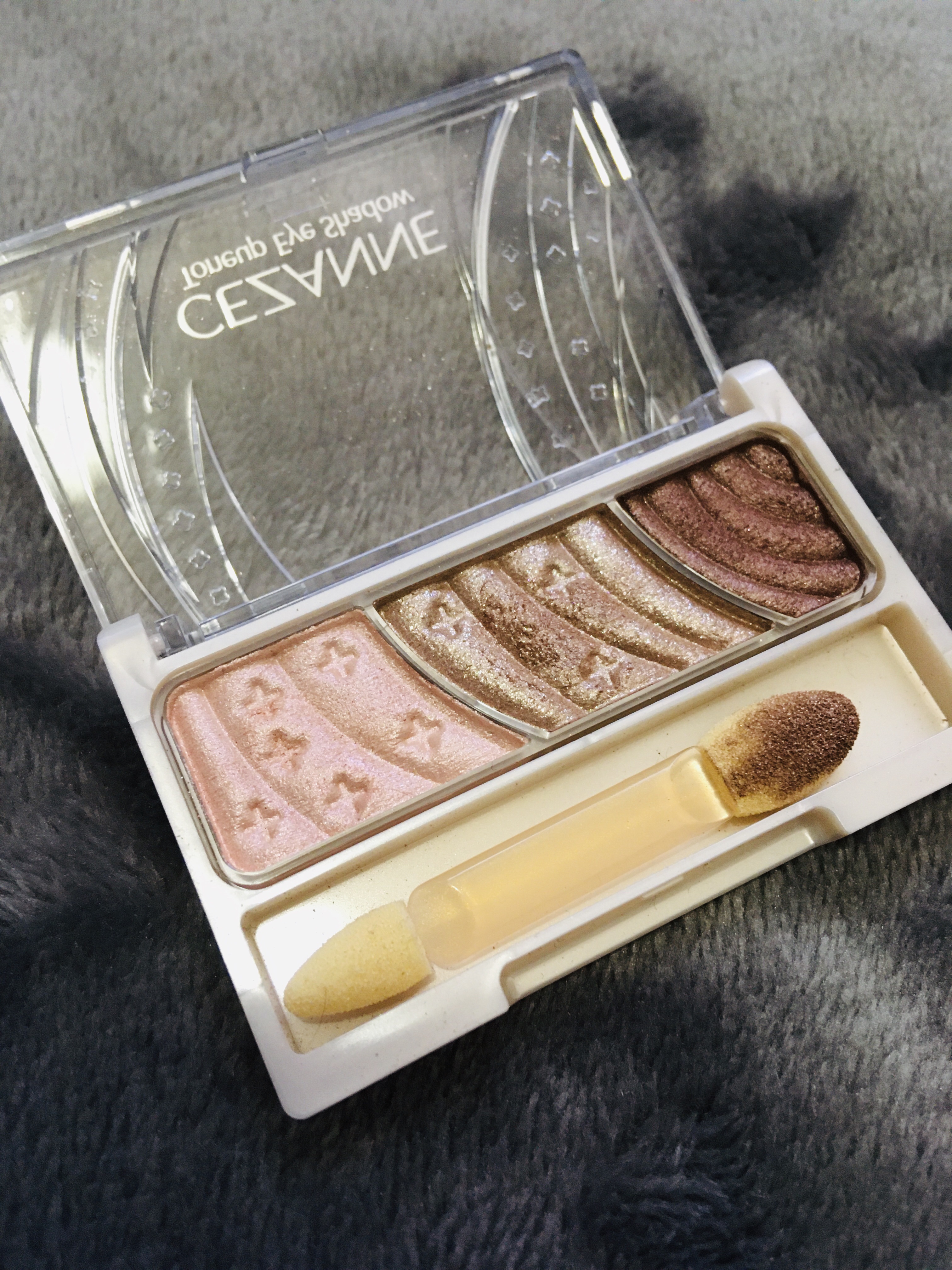 トーンアップアイシャドウ/CEZANNE/アイシャドウパレットを使ったクチコミ（1枚目）