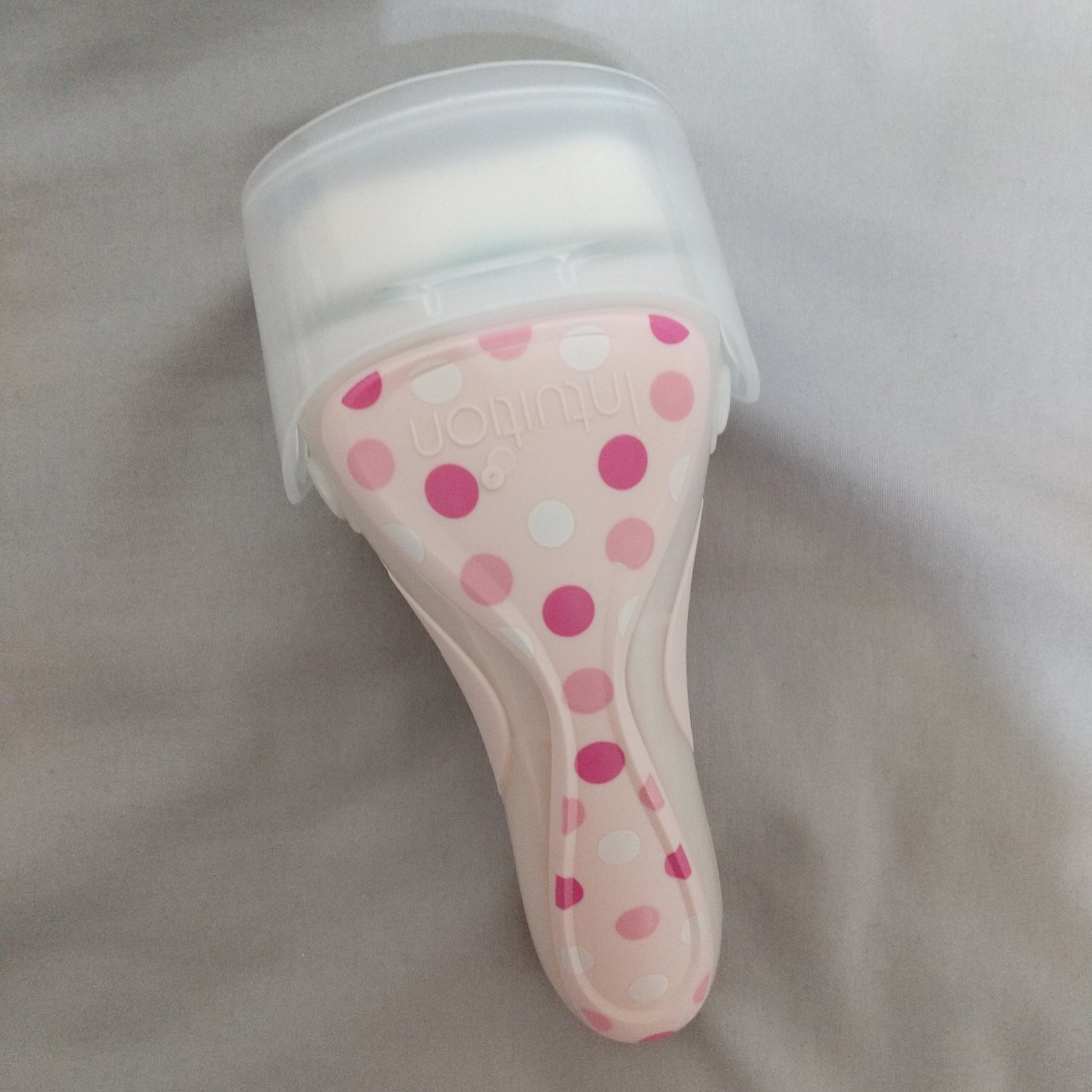 イントゥイション しっとり肌 ホルダー (刃付き+替刃1コ) お試し用/イントゥイション/シェーバーを使ったクチコミ（1枚目）