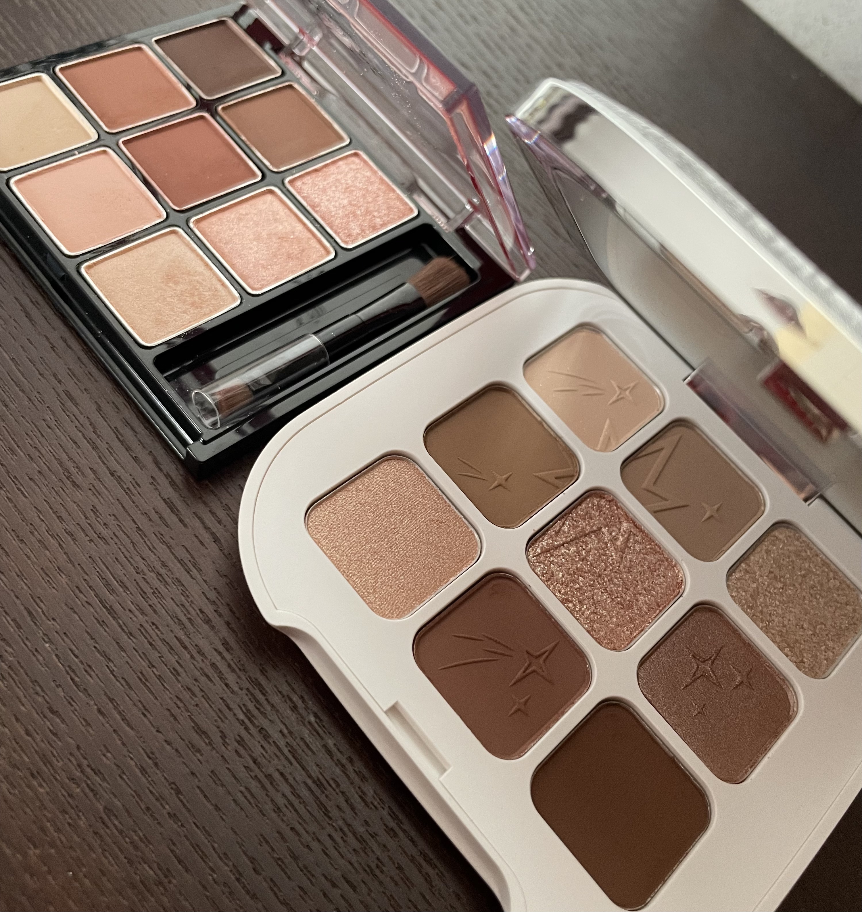 PERFECT DIARY (パーフェクトダイアリー)「原石」9色アイシャドウ　クリスマス限定/PERFECT DIARY/アイシャドウパレットを使ったクチコミ（1枚目）