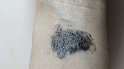 ニューアンビエンスカラーマスカラ/hince/マスカラを使ったクチコミ(4枚目)