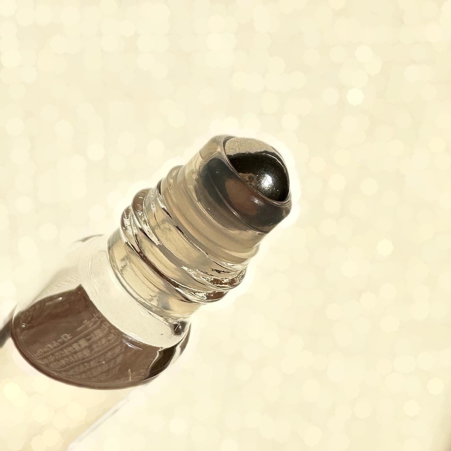 ロールオンパフューム Ｗ/WHOMEE/香水(その他)を使ったクチコミ（2枚目）