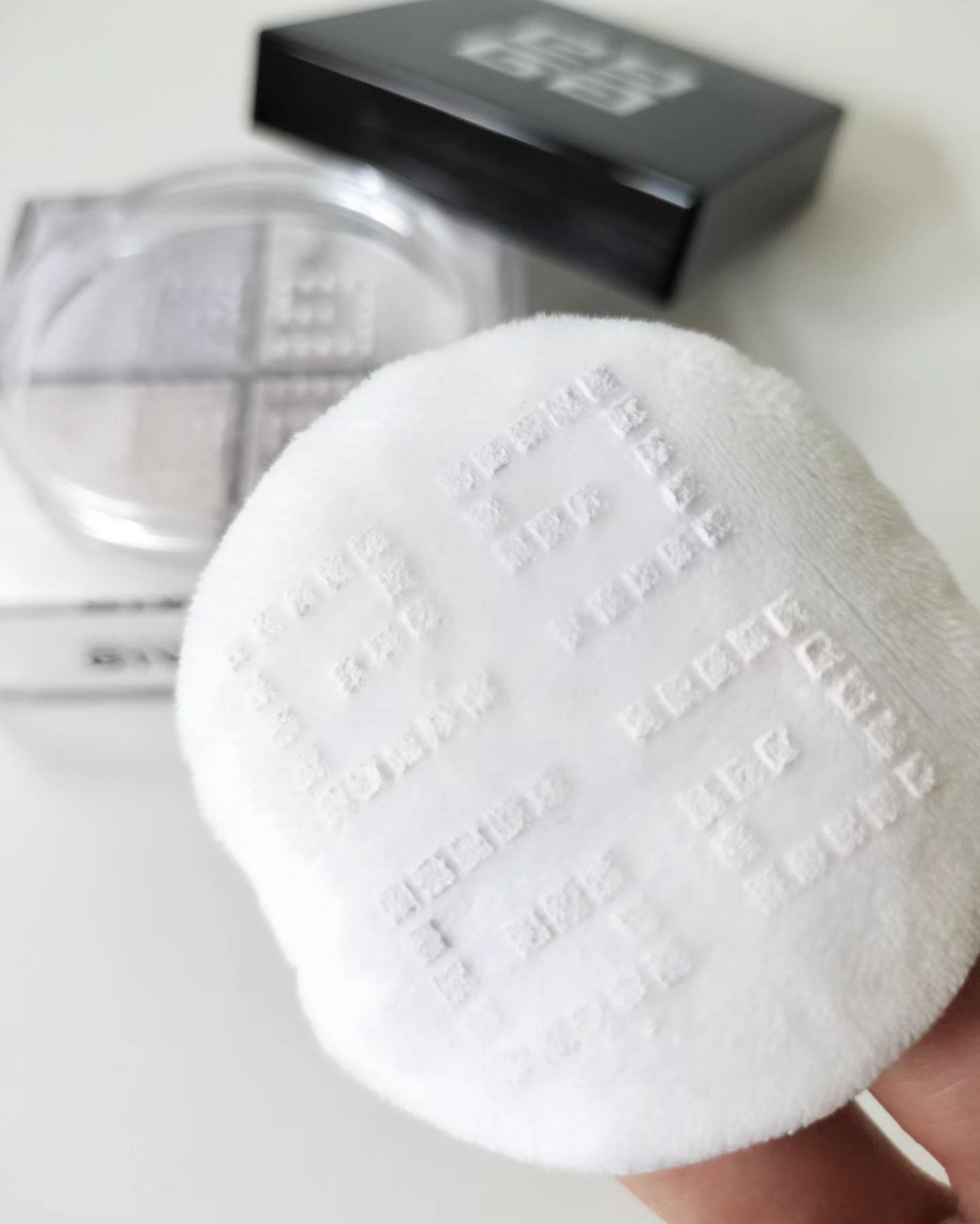 プリズム・リーブル/GIVENCHY/ルースパウダーを使ったクチコミ(3枚目)