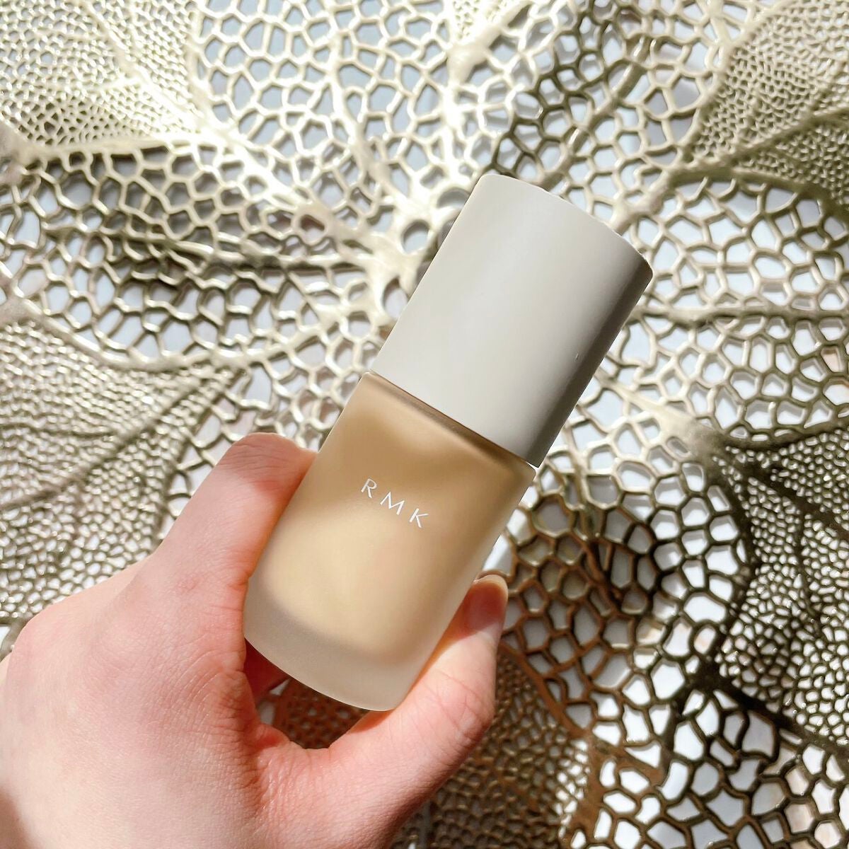 RMK リクイドファンデーション フローレスカバレッジ/RMK/リキッドファンデーションを使ったクチコミ(2枚目)