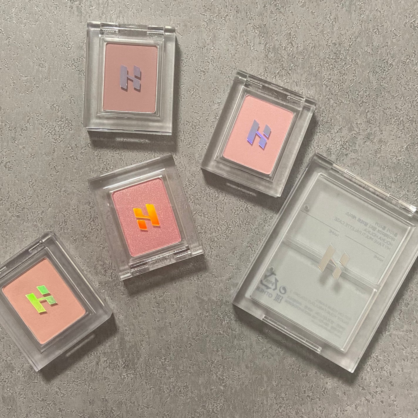 マイフェイブピースアイシャドウ/HOLIKA HOLIKA/単色アイシャドウを使ったクチコミ(1枚目)