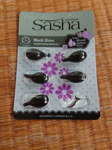 ヘアビタミン ブラック（ブラックシャイン）/Sasha/ヘアオイルを使ったクチコミ（1枚目）