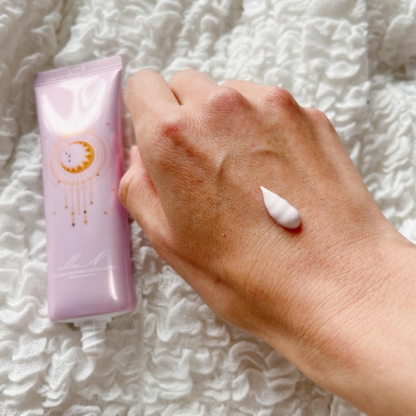 コラーゲンモイスチャーカラーコントロール/illuN/化粧下地を使ったクチコミ(3枚目)