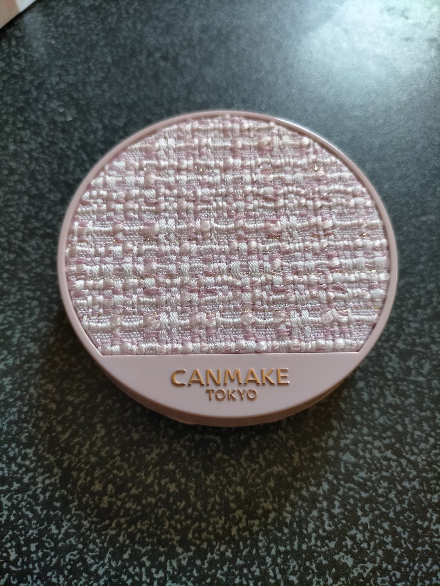 マシュマロフィニッシュパウダー ~Abloom~/キャンメイク/プレストパウダーを使ったクチコミ(2枚目)