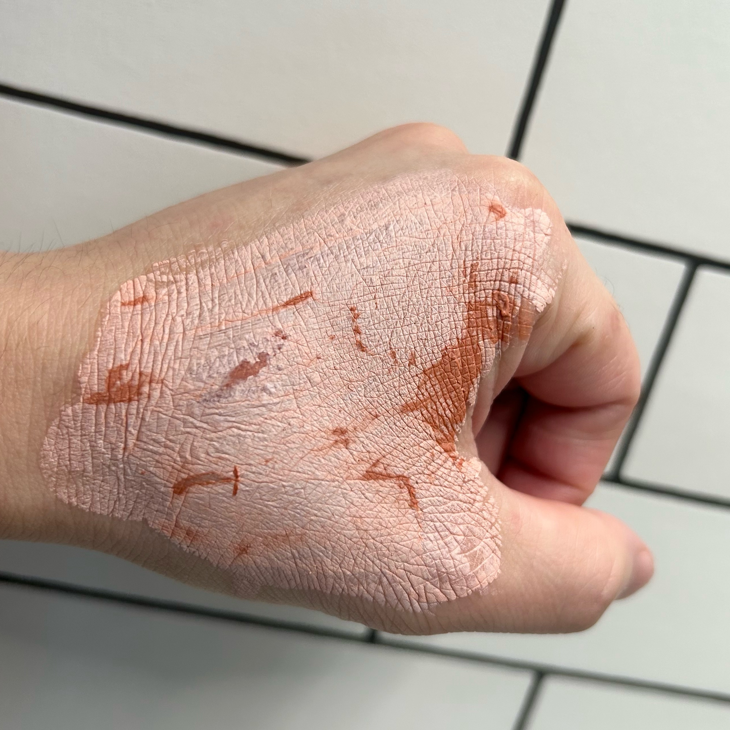 カロテン毛穴レスクレイパック/APRILSKIN/洗い流すパック・マスクを使ったクチコミ（3枚目）