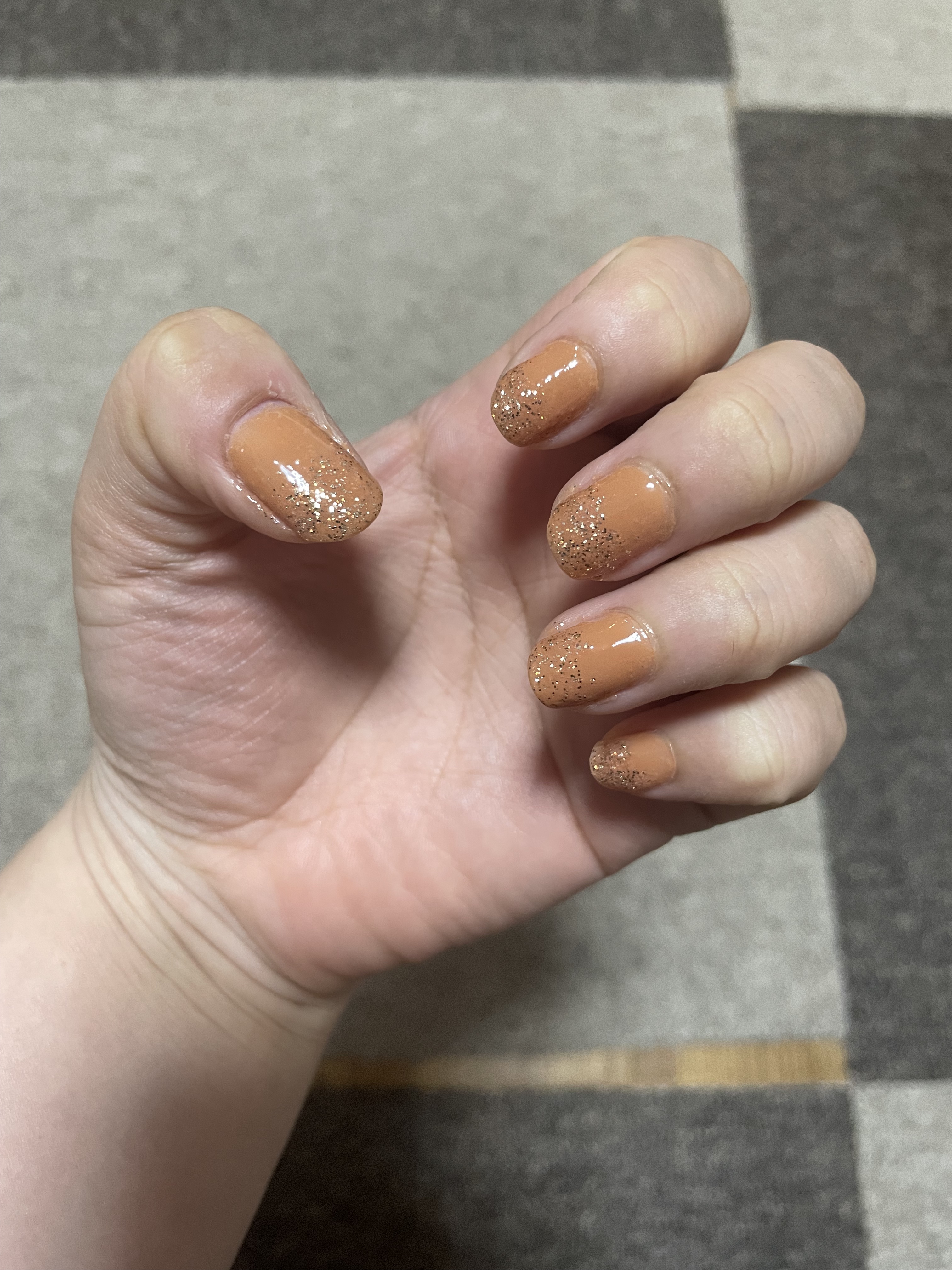 ヴィーガンネイル 010 サンセットコッパー/AC MAKEUP/マニキュアを使ったクチコミ（1枚目）