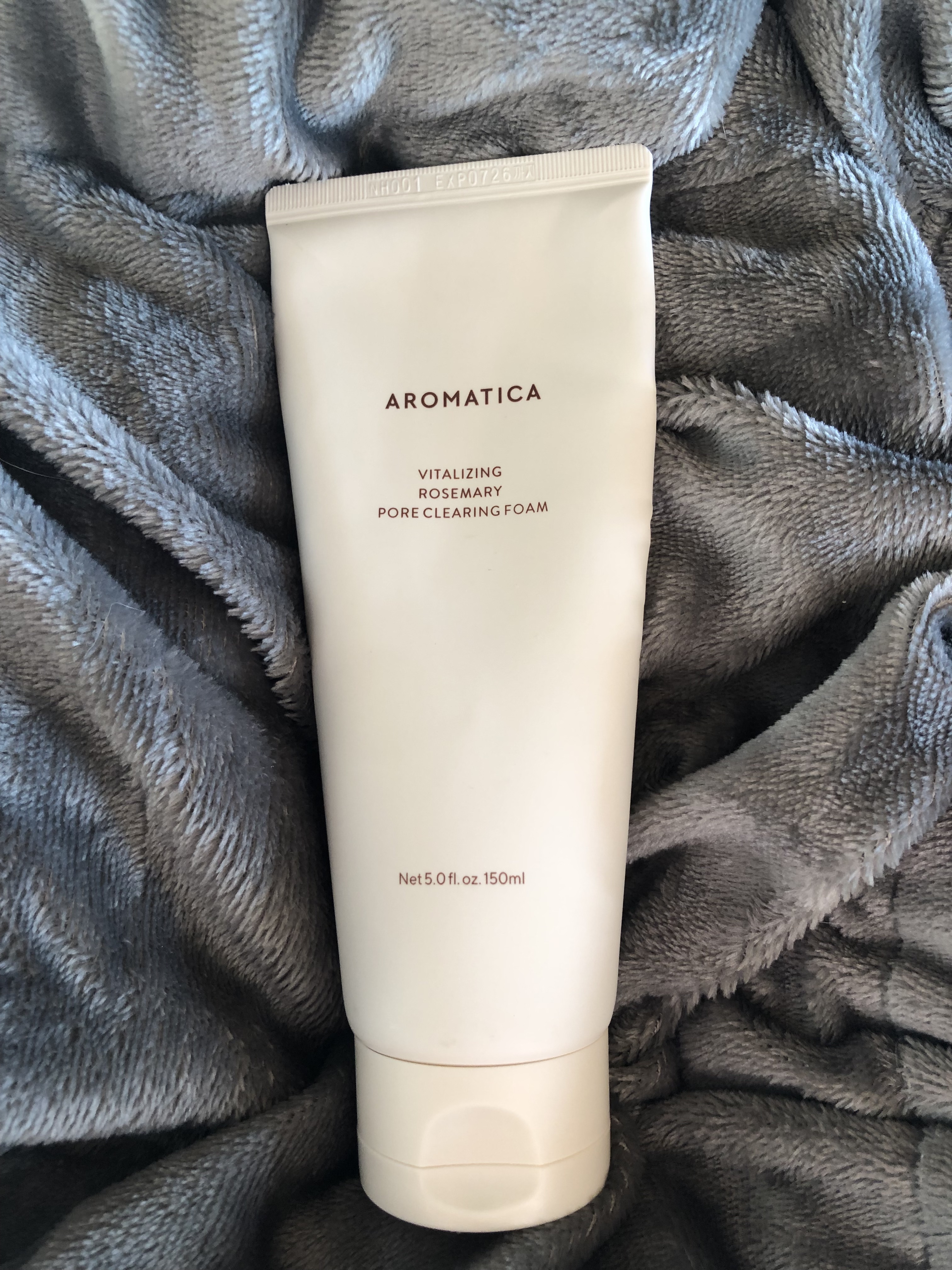 バイタライジング　ローズマリーポアクレンジングフォーム/AROMATICA/洗顔フォームを使ったクチコミ（1枚目）