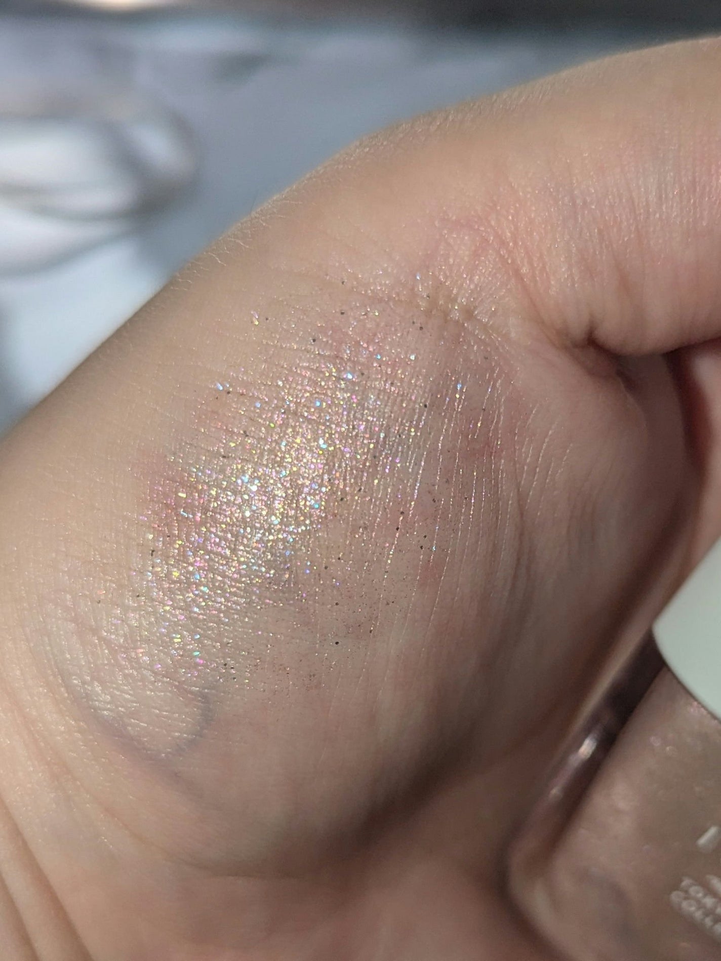 アイデイト アイカラーリキッド/IDATE/リキッドアイシャドウを使ったクチコミ(4枚目)