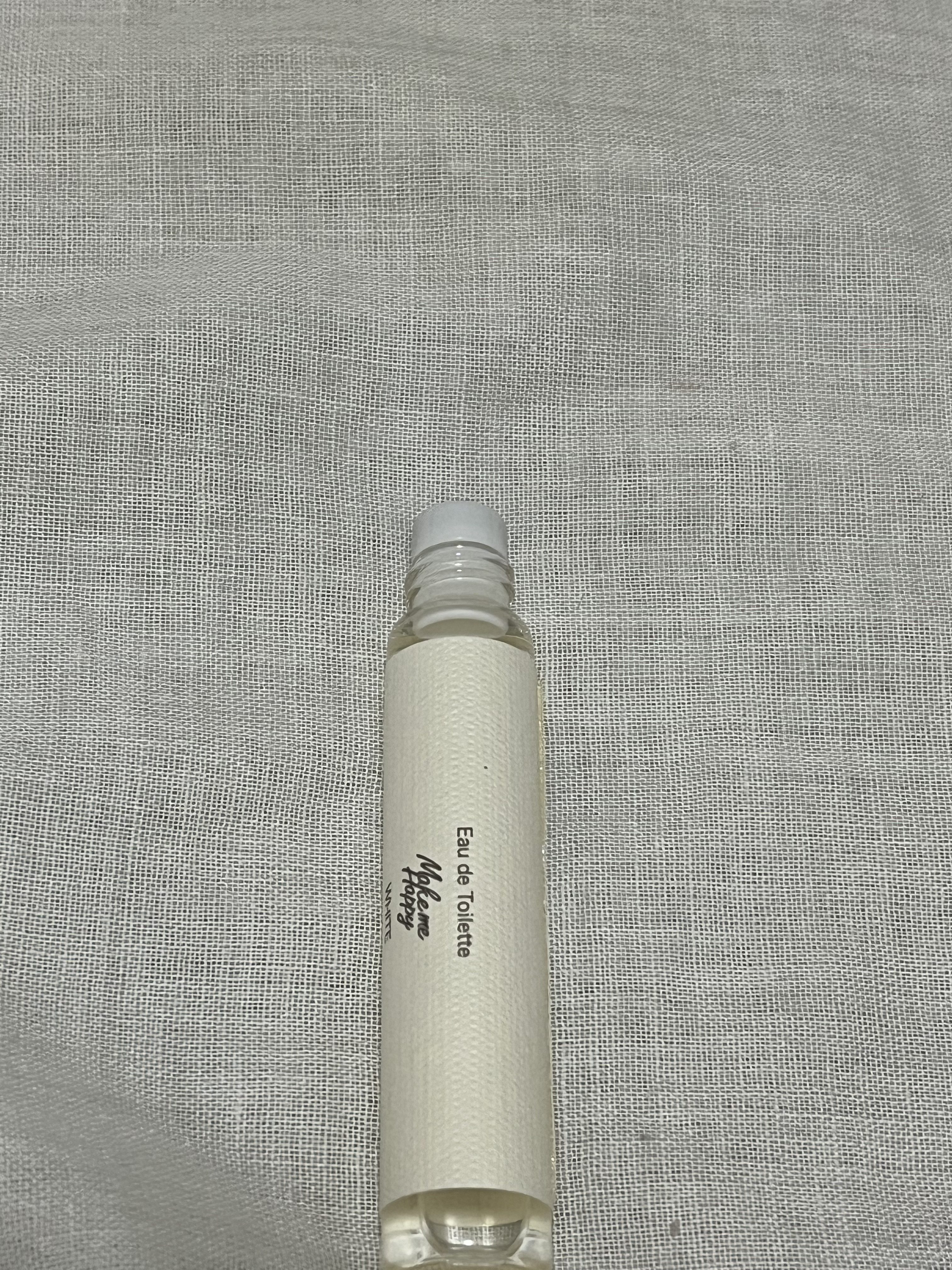 キャンメイク メイクミーハッピー オードトワレ WHITEのクチコミ「 キャンメイク
メイクミーハッピー オードトワレ WHITE

LIPSで買いました^_^

.....」（3枚目）