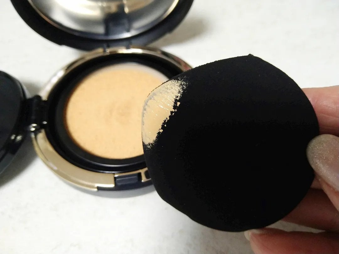 オリジナル ピュア セラム カバーアップ クッション/bareMinerals/クッションファンデーションを使ったクチコミ(2枚目)