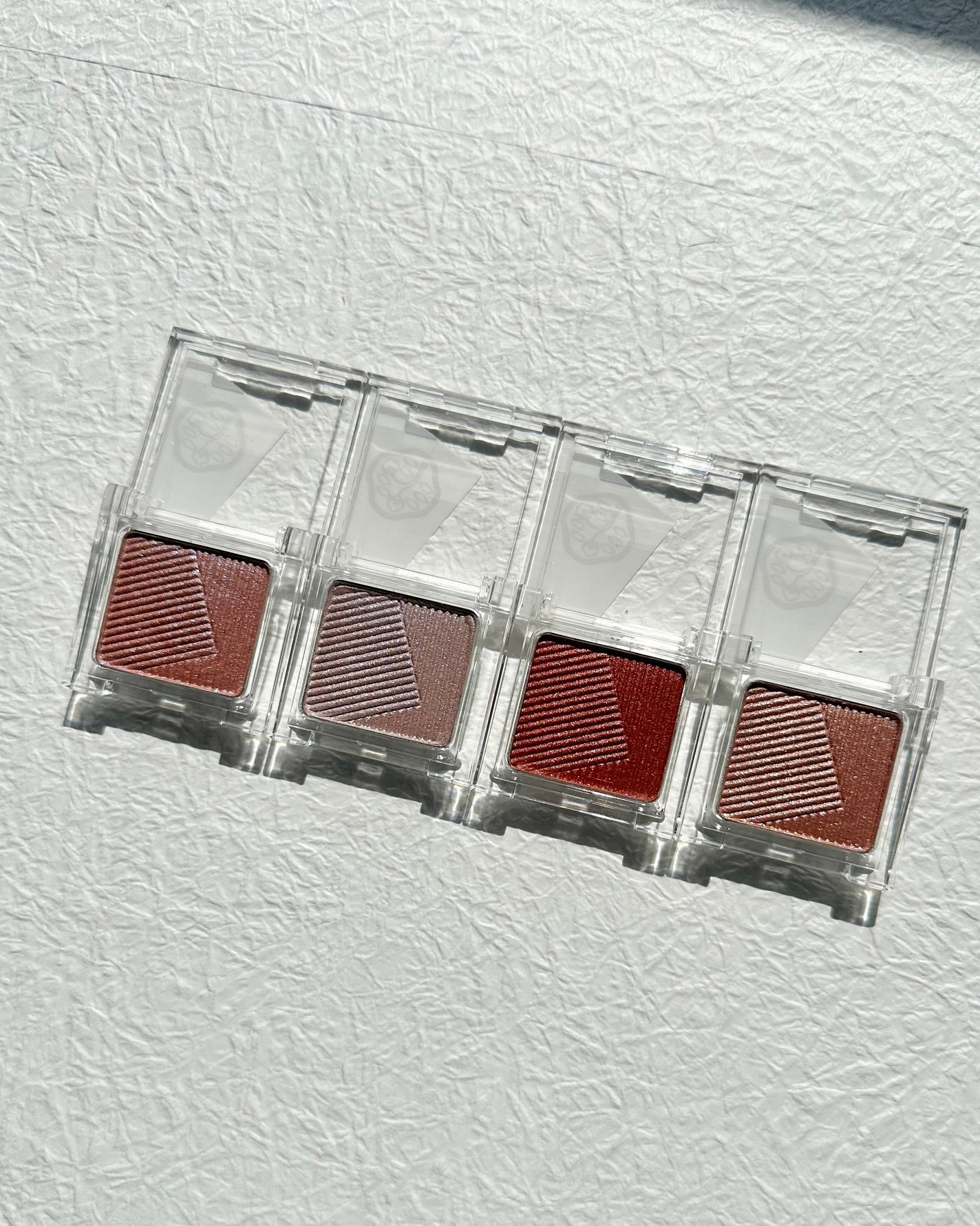 オーラデュウ プリズム イルミネーター ピコ/SHISEIDOザ・メーキャップ/単色アイシャドウを使ったクチコミ(4枚目)