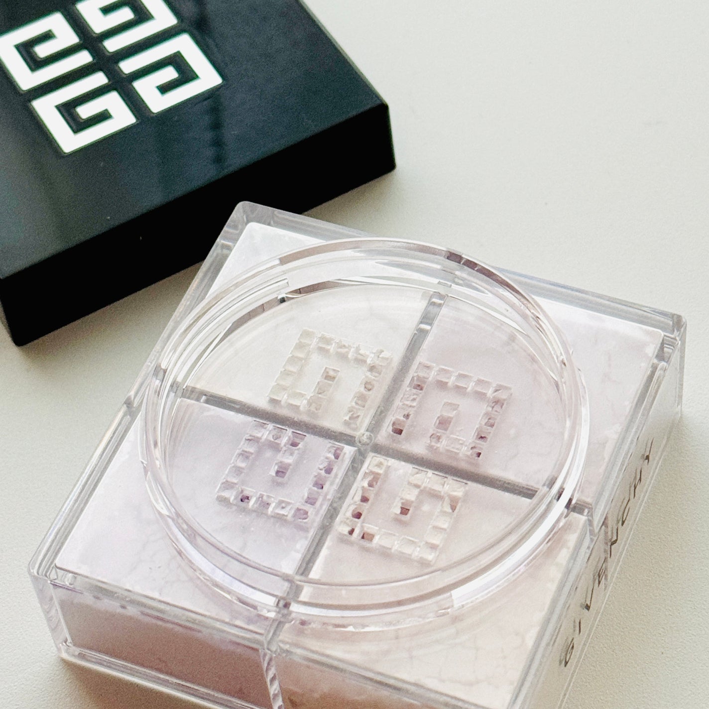 プリズム・リーブル/GIVENCHY/ルースパウダーを使ったクチコミ(3枚目)