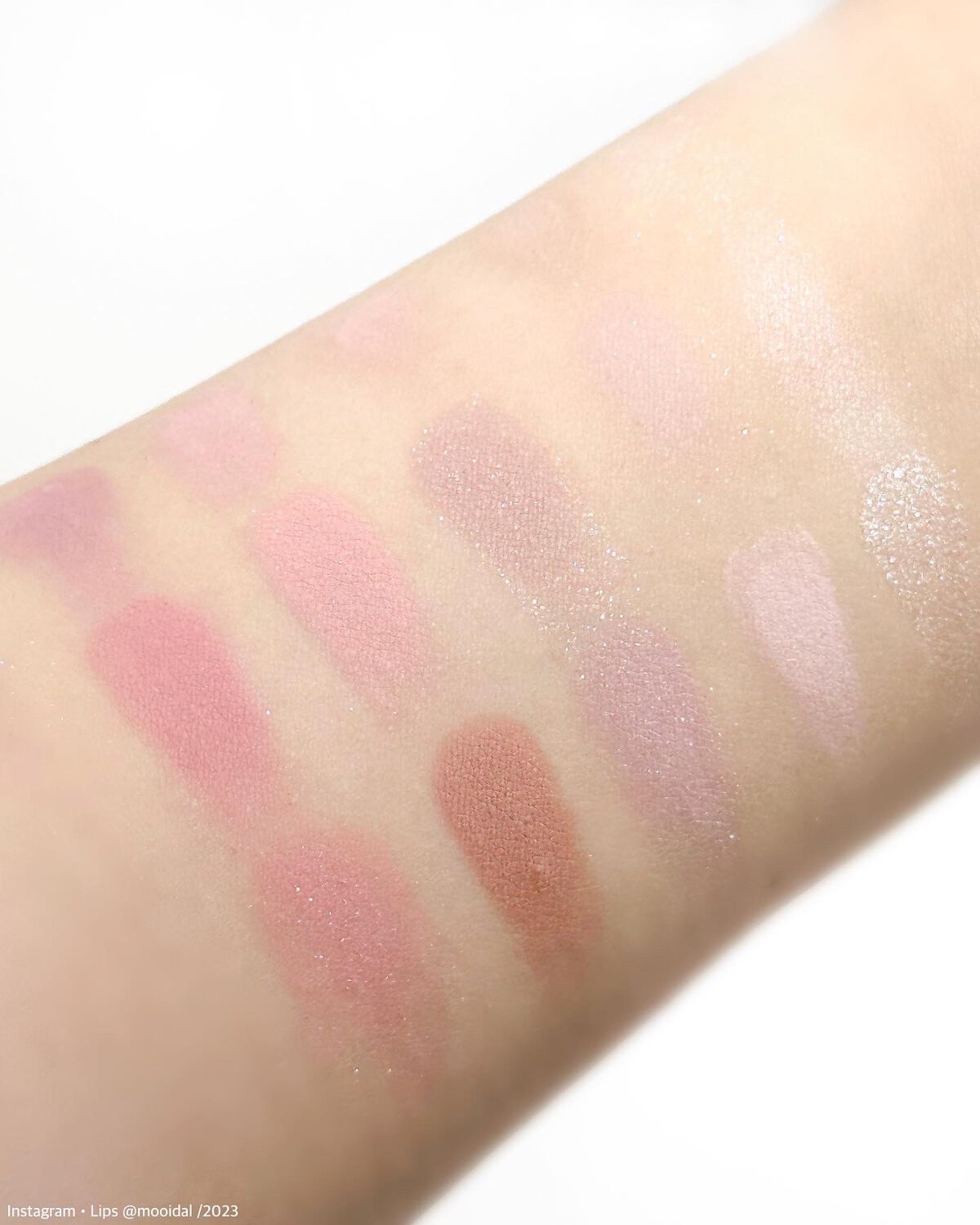 ソフトブラーリングアイパレット/wakemake/アイシャドウパレットを使ったクチコミ(5枚目)