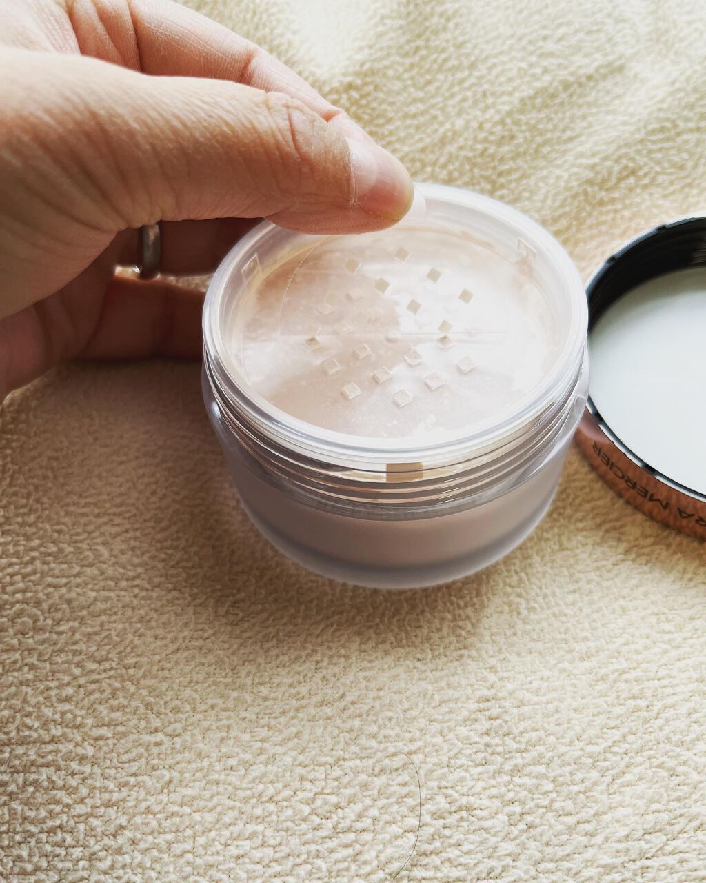 ぷえら on LIPS 「#トランスルーセント#ルース#セッティングパウダー#トーンアッ..」(3枚目)