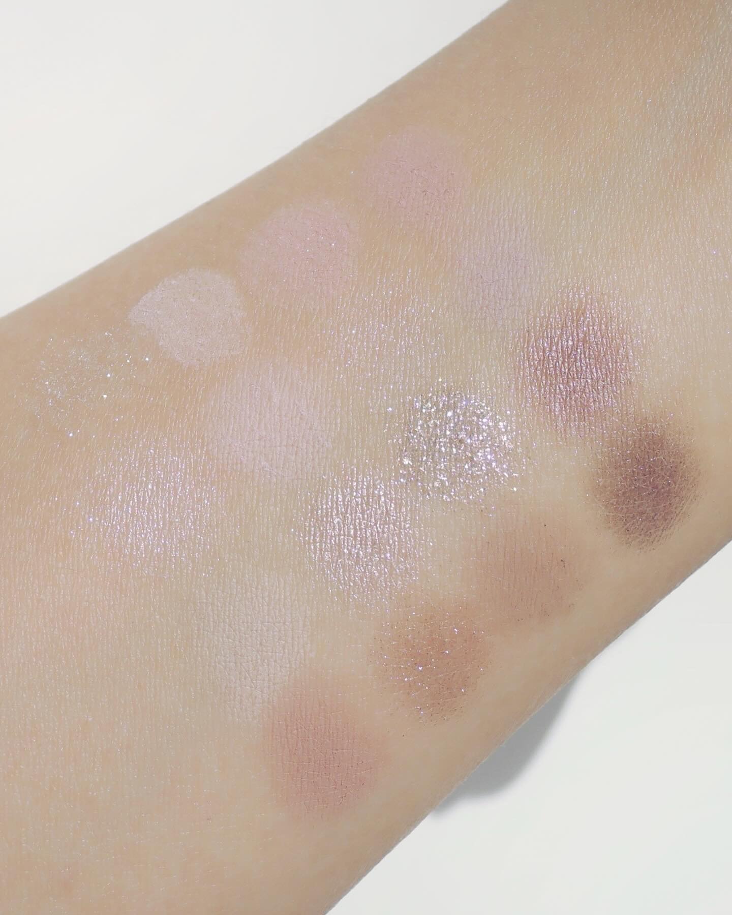 ソフトブラーリングアイパレット/wakemake/アイシャドウパレットを使ったクチコミ（2枚目）