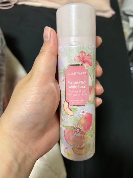 ジルスチュアート エブリデイブライト UVプロテクター スプレー マンゴー&ピーチホワイトフローラル/JILL STUART/日焼け止めミスト・スプレーを使ったクチコミ(1枚目)