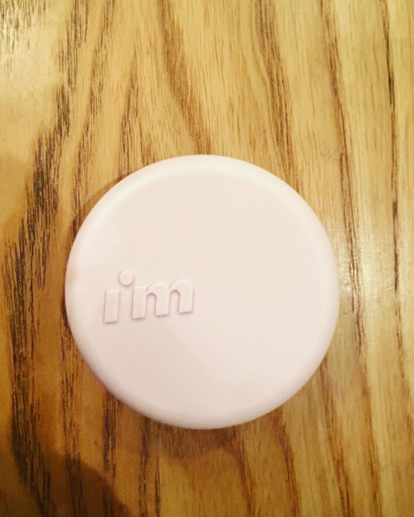 ワンダーベルベットラスティングクッション/i’m meme/クッションファンデーションを使ったクチコミ（2枚目）