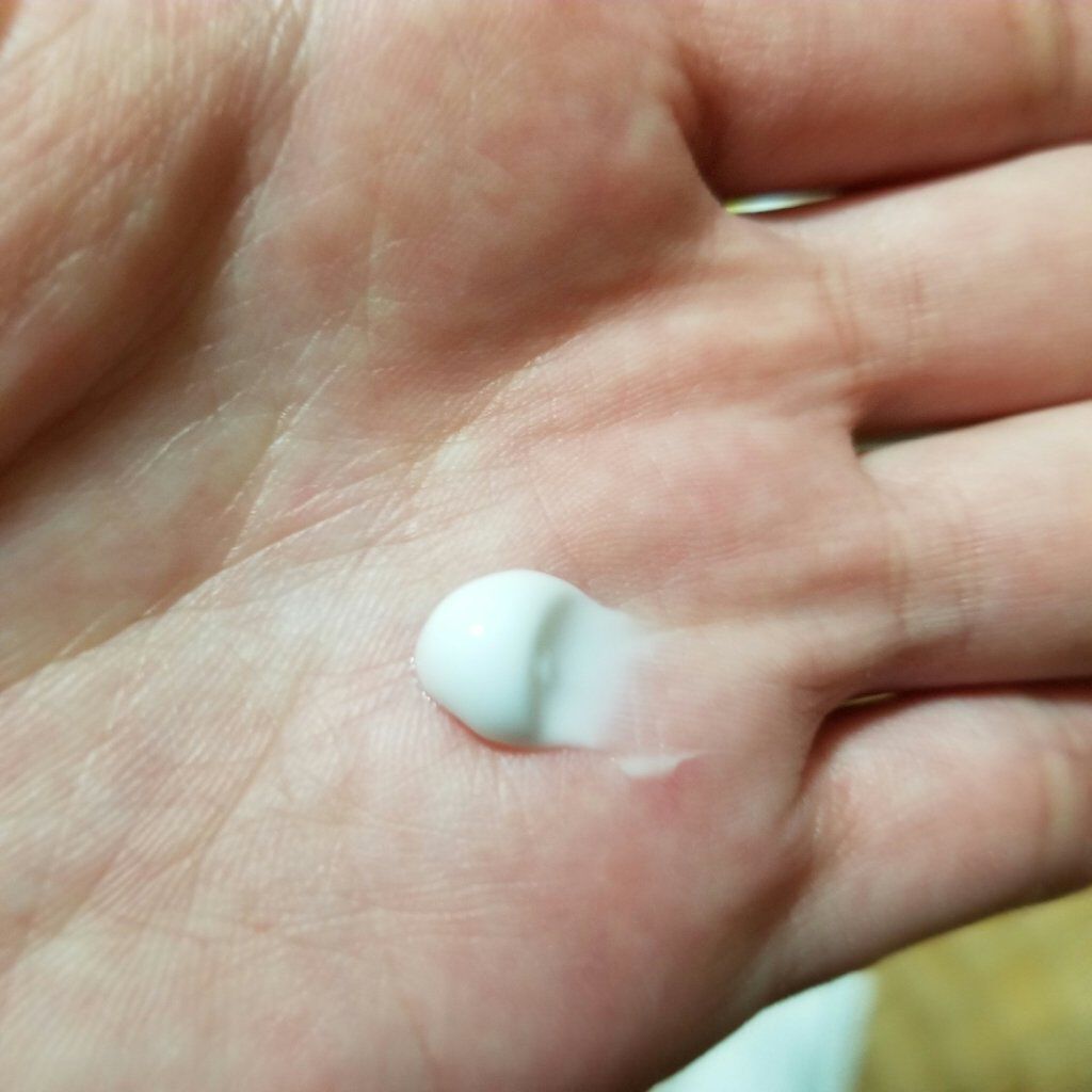 瀬戸内レモン ハンドクリーム/デイリーアロマジャパン/その他を使ったクチコミ（2枚目）