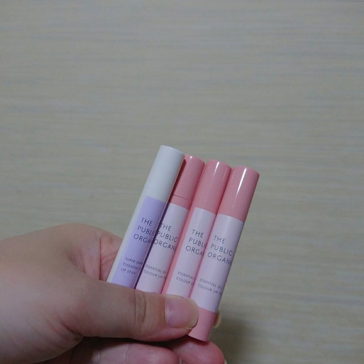 ザ パブリック オーガニック 精油カラーリップスティック/THE PUBLIC ORGANIC/リップクリームを使ったクチコミ（1枚目）