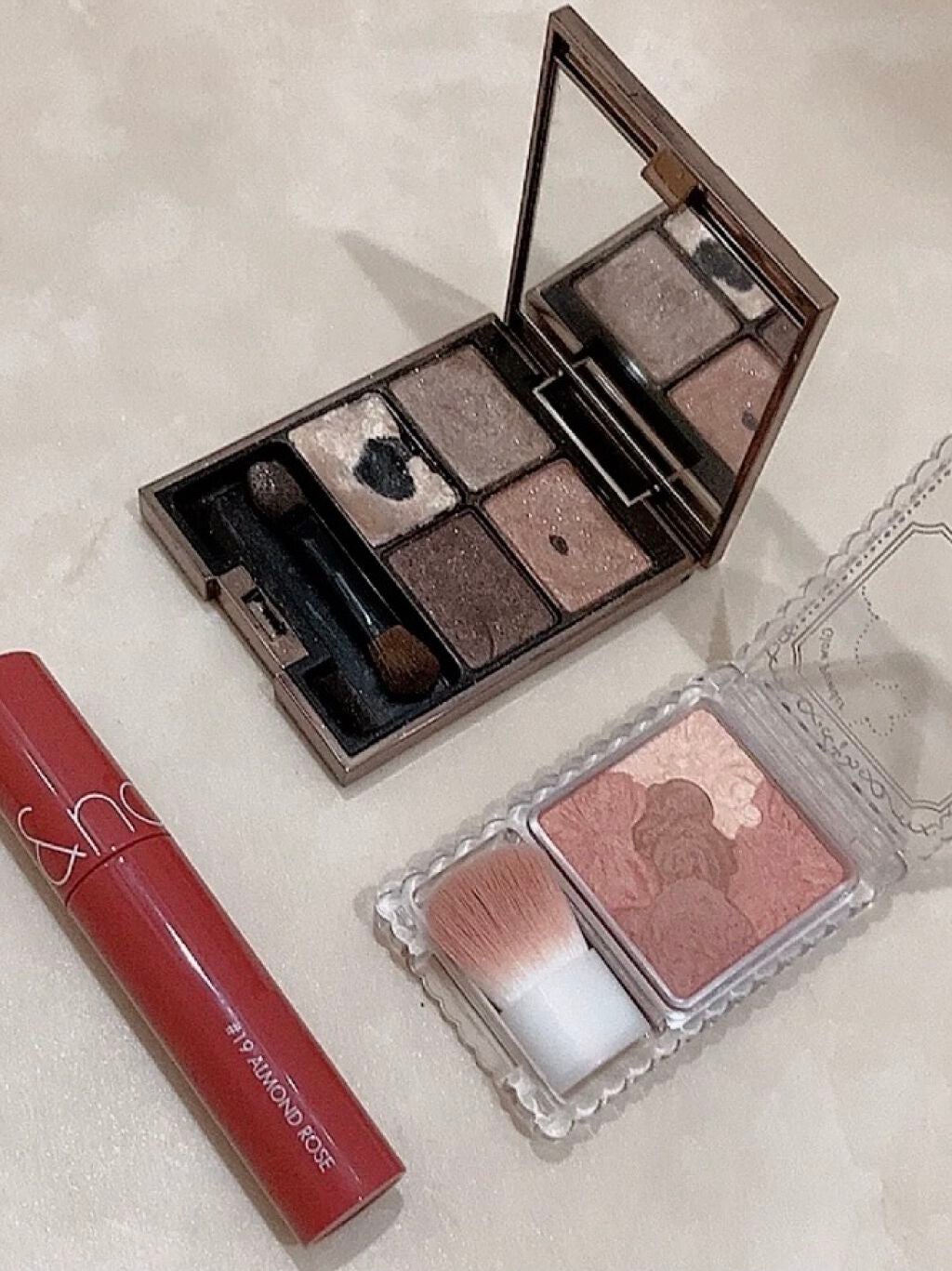 グロウフルールチークス/キャンメイク/パウダーチークを使ったクチコミ(1枚目)