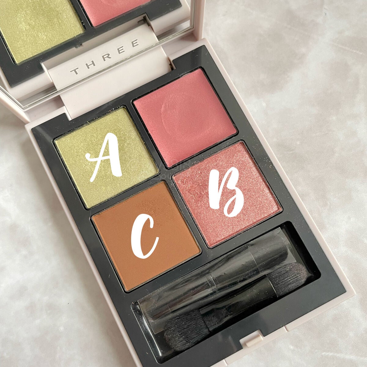ディメンショナルビジョンアイパレット/THREE/アイシャドウパレットを使ったクチコミ(3枚目)