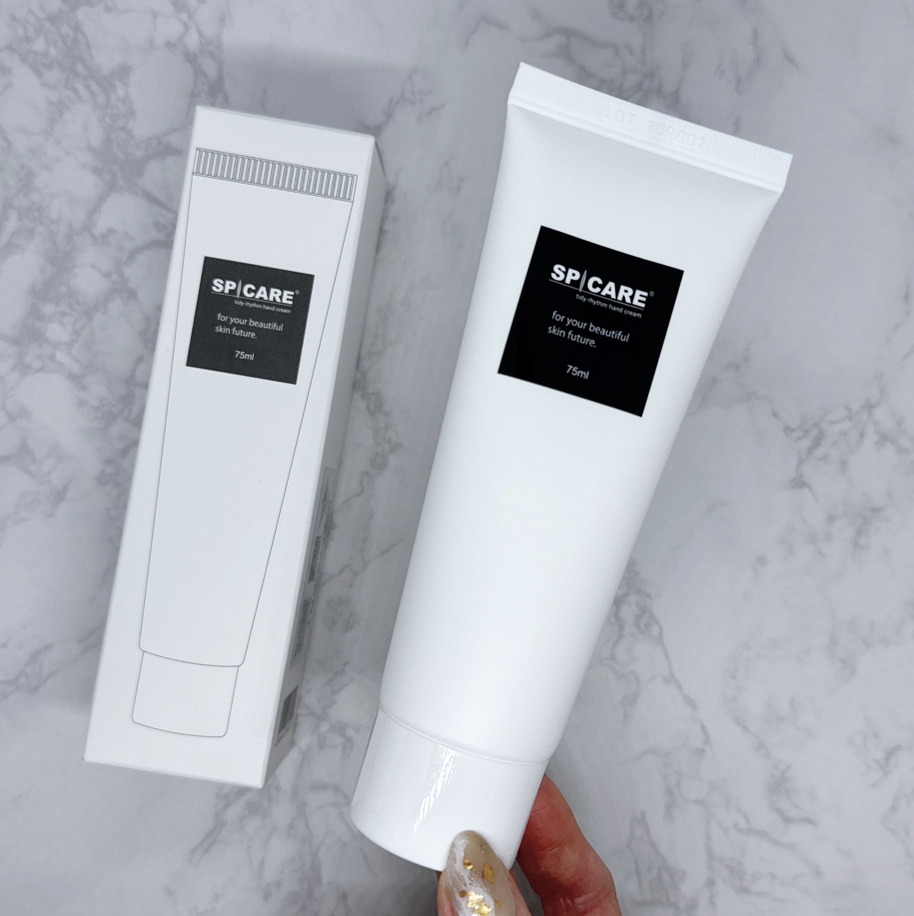 試してみた】タイディリズム ハンドクリーム SPICAREの効果・肌質別の