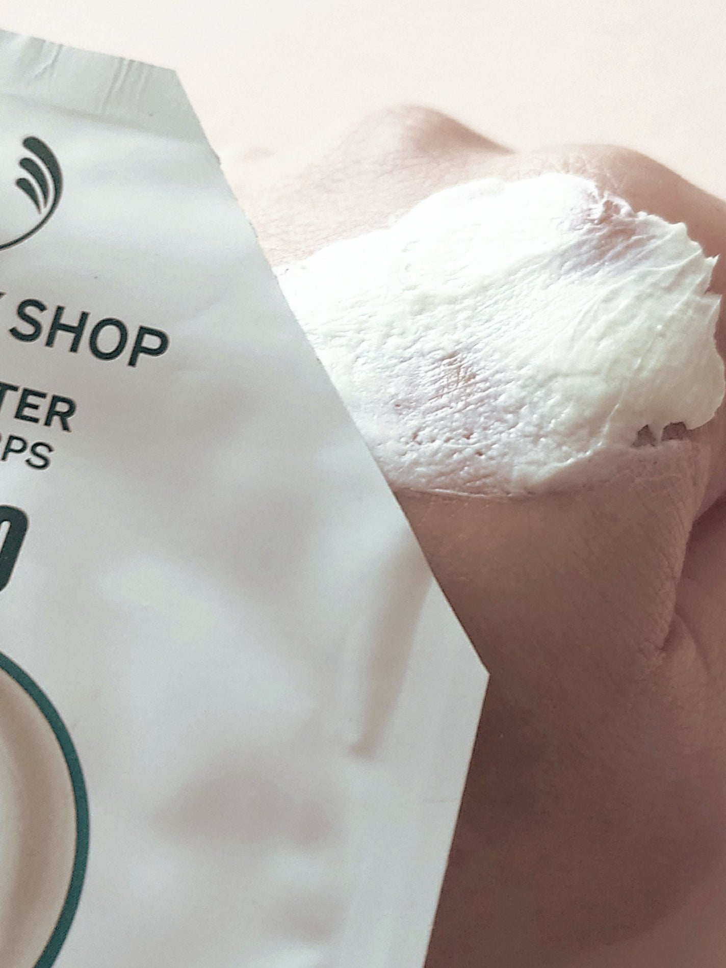 ボディバター アボカド/THE BODY SHOP/ボディクリームを使ったクチコミ(5枚目)