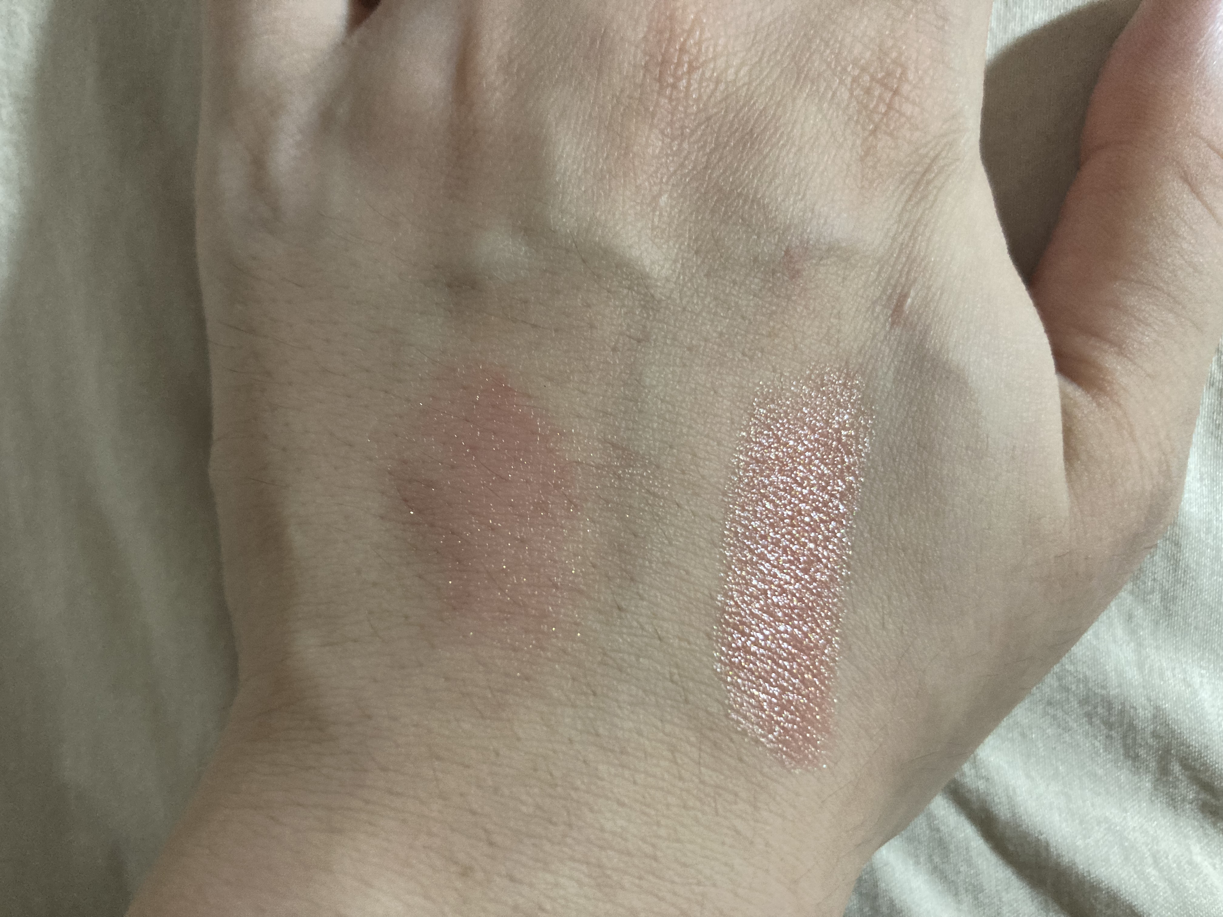 アフターグロー　センシュアルシャイン　リップスティック/NARS/口紅を使ったクチコミ（2枚目）