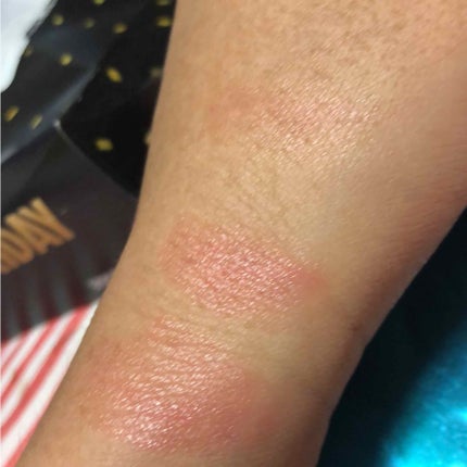 DAISO WHY NOT SPINNS クリームチークのクチコミ「今日仕事終わりに買って見ました\(^o^)/
色はアプリコットって言うオレンジのクリームチーク.....」(3枚目)